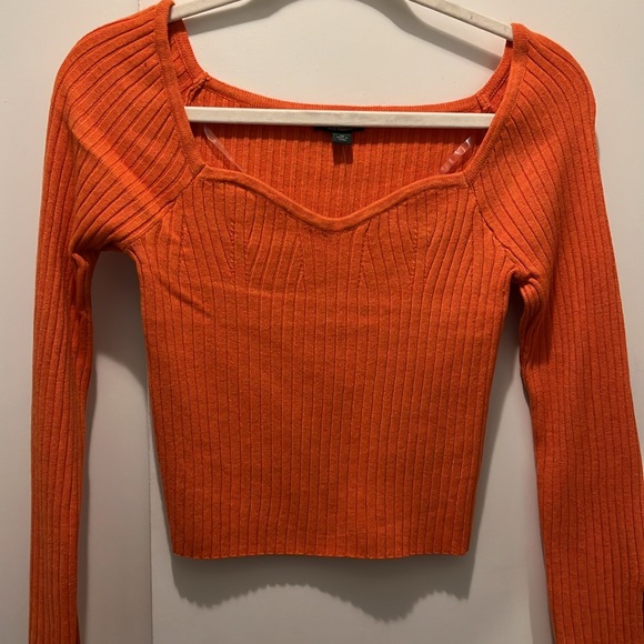 NWT • WILD FABLE • ORANGE SWEATER • XS - Picture 2 of 4